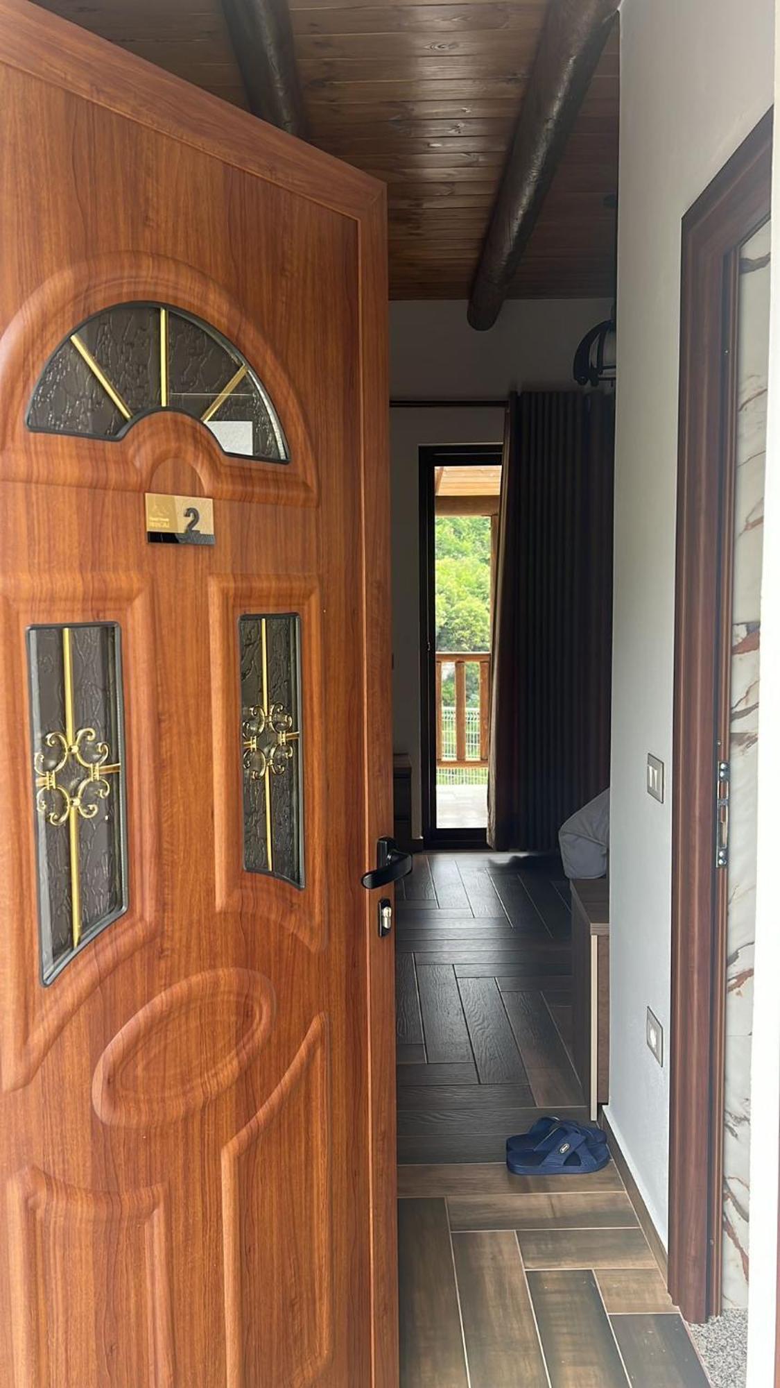 Guest House Bracaj Corovode Екстер'єр фото